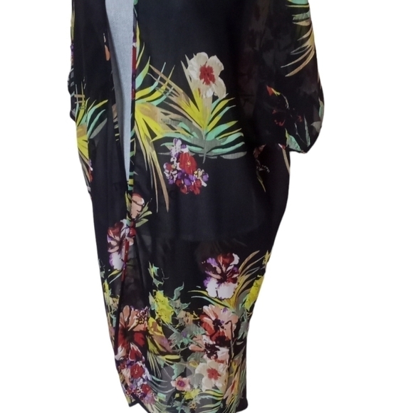 Live 4 Truth Floral Tropical Long Kimono Open Front - Picture 7 of 11